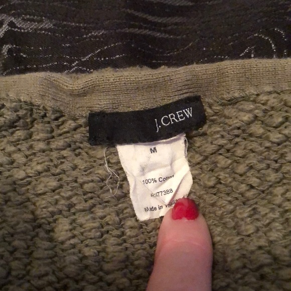 Green sweater - Picture 3 of 4